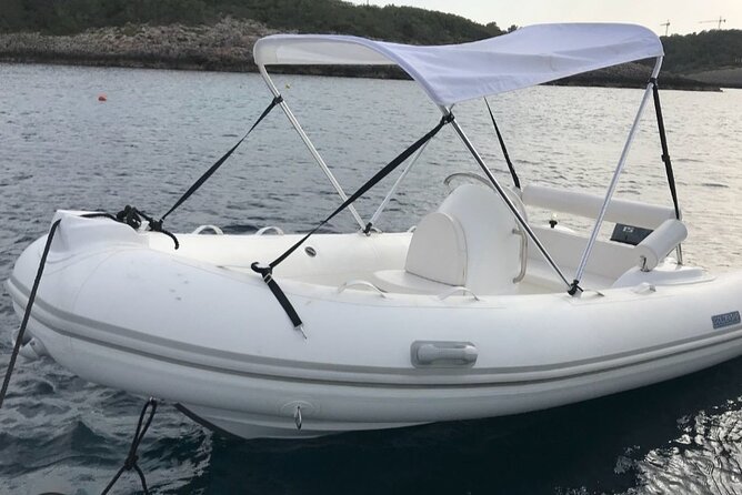 Tenerife Boat Rental in Costa Adeje - Boat size and group fit: up to 5 people works well