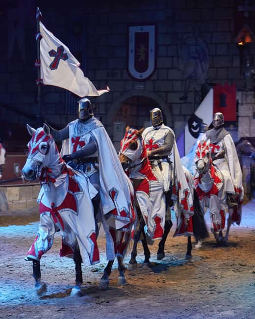 Tenerife: Castillo San Miguel Medieval Show with Dinner - Small Extras That Make the Night Feel Complete