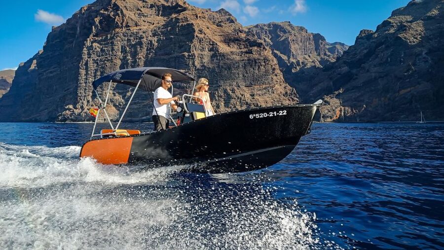 Tenerife: Discover Los Gigantes While Navigating a Boat - The 1–4 Hour Experience and About 15 km of Coast