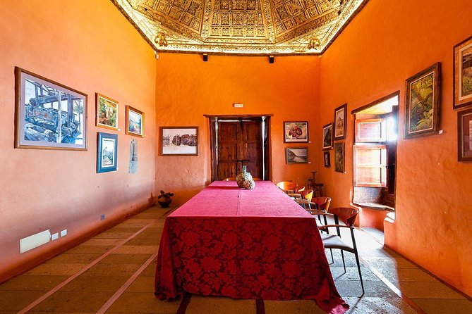Tenerife Gastronomy Tour with Two Winery Visits and 4-Course Lunch - Stop 1: San Cristóbal de La Laguna walk time that actually helps you orient