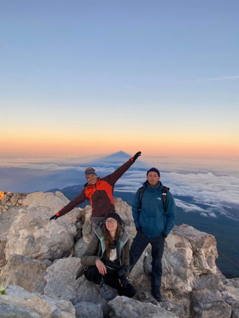 Tenerife: Guided Hike to the Peak of Mount Teide - The Descent Choice: Cable Car Wind Rules vs. Walking 20 km