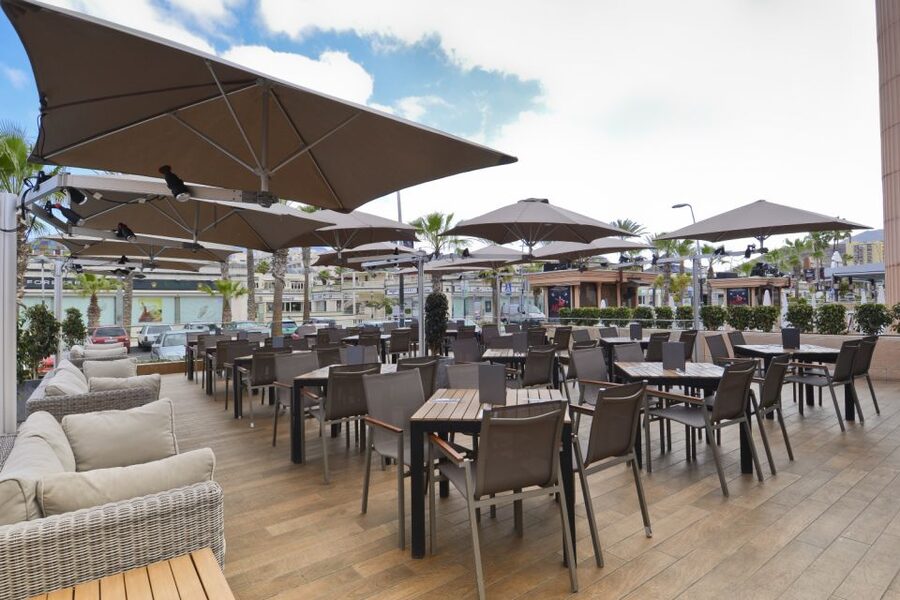 Tenerife: Hard Rock Cafe Set Menu Lunch or Dinner & Drink - Portions, Sharing, and Value at Around $40
