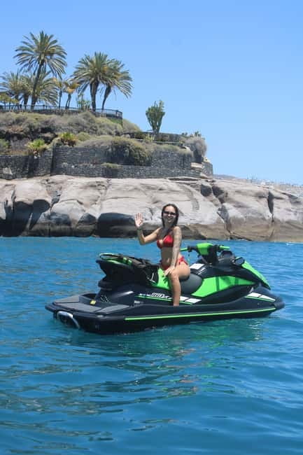 Tenerife: Jet Ski Safari from Puerto Colón - Port comforts: lockers, changing rooms, and a low-stress start