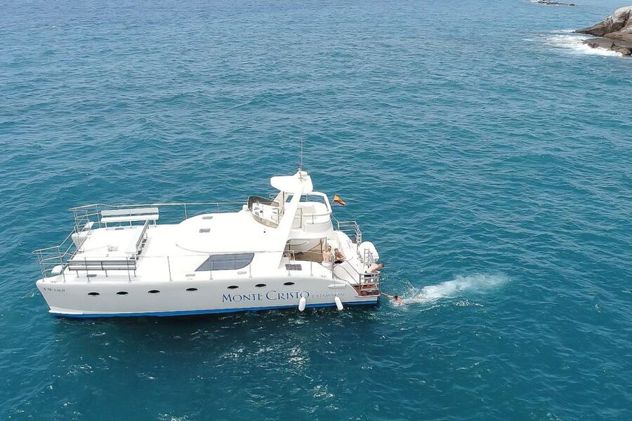 Tenerife: Marine-Life Tour with Transfer, Buffet and Drinks - The swim and snorkel stop: clear water, provided gear