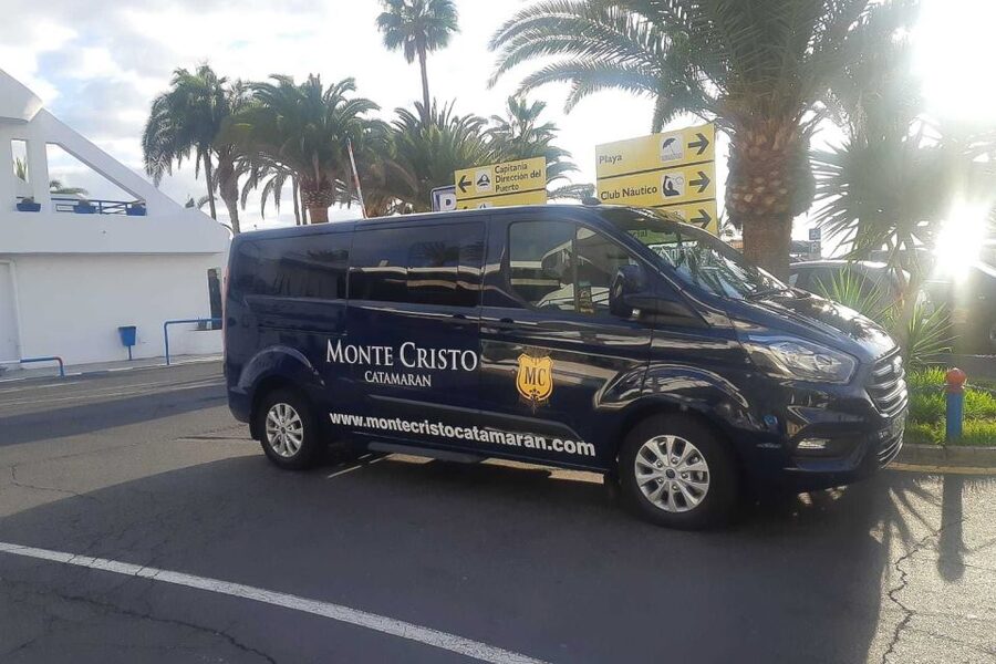 Tenerife: Marine-Life Tour with Transfer, Buffet and Drinks - Buffet tapas and drinks: this is more than a token lunch