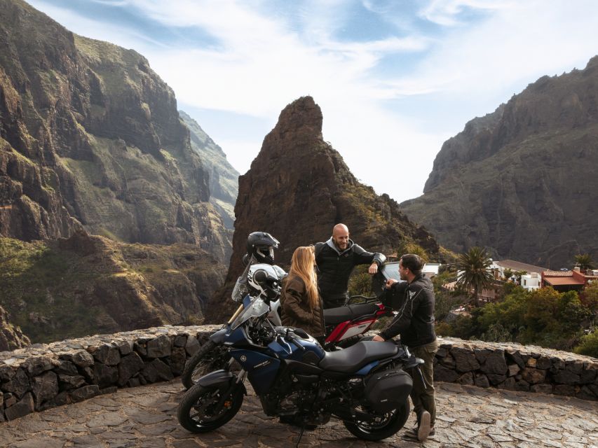 Tenerife: Motorcycle Guided Tour with sightseeing and lunch - The Teide photo stops: Chipeque, Canarian pines, and Roques de García
