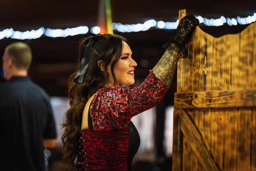 Tenerife : Musical show "the wild south" with dinner and transfer - Entering the Old West Saloon Dinner Show