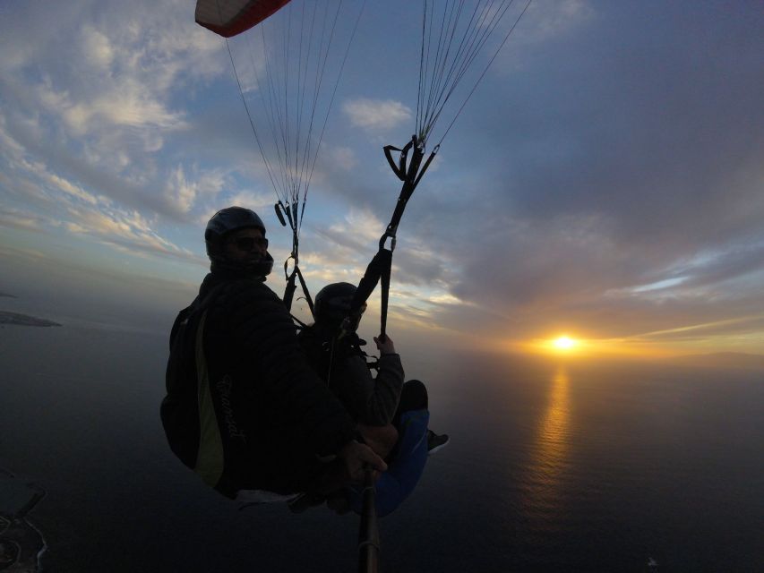 Tenerife: Paragliding Flight - The real deal: tandem paragliding over Tenerife, not a stunt show