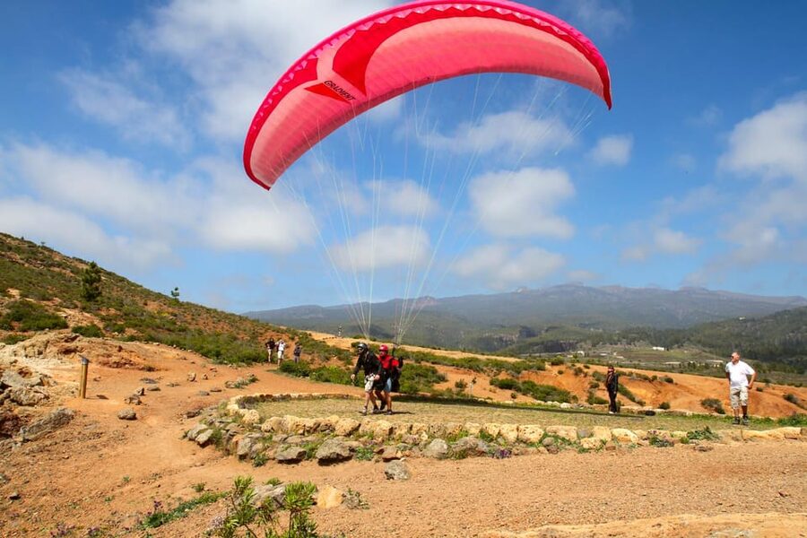 Tenerife: Paragliding Flight - The pre-flight rhythm: briefing, ground tour, and a photo stop