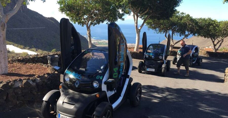 Tenerife: Private Renault Twizy Tour - Rolling across Chinyero lava fields in a Renault Twizy