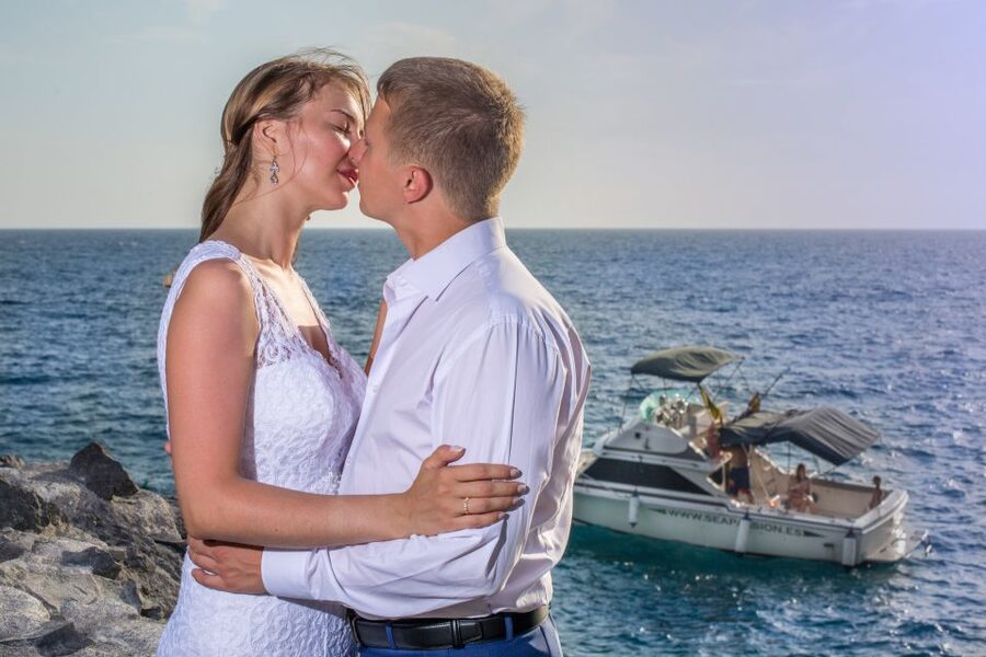 Tenerife: Professional Photo Shoot with 50 Photos - Hotel Pick-Up and Private Group Comfort