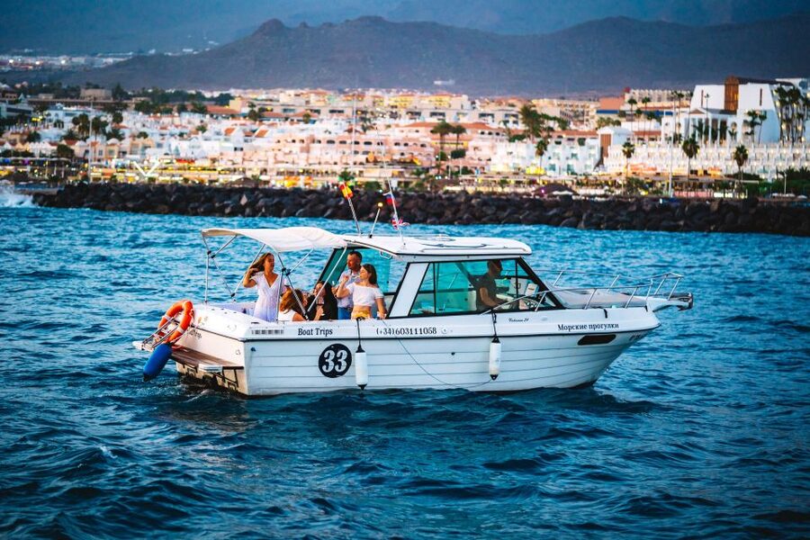 Tenerife South: Romantic Night Cruise - La Caleta Bay at Anchor: Champagne, Snacks, and Hookah