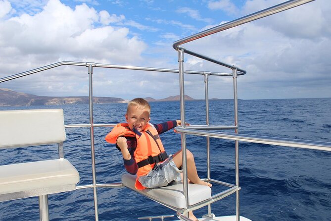 Tenerife Sunset Catamaran tour with transfer - Food and Drinks included. - Snacks, Soda, and Open Drinks: What You Actually Get