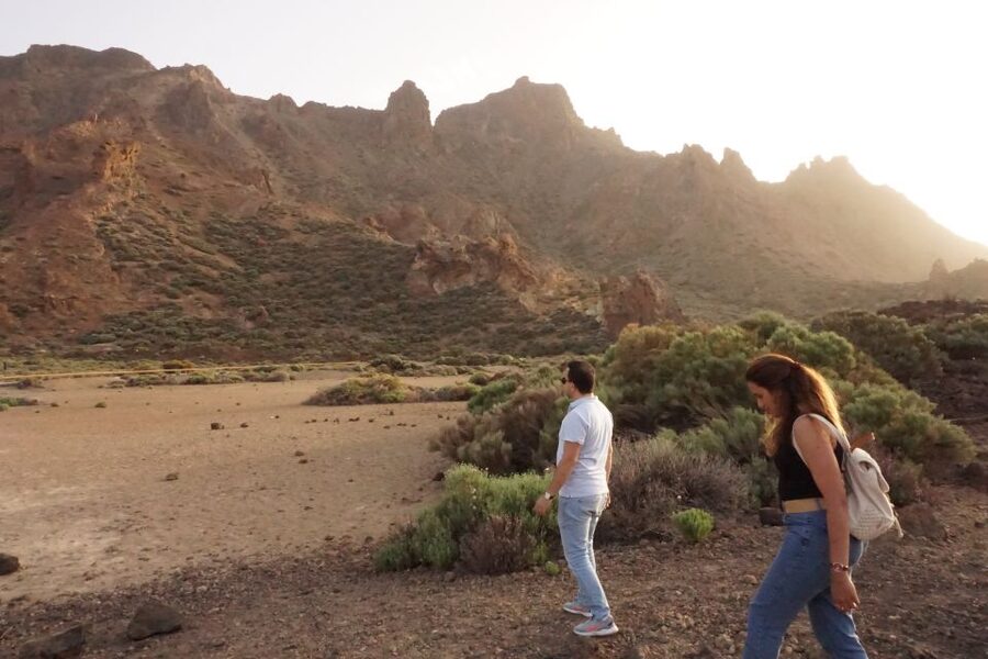 Tenerife: Sunset Teide National Park & Photos - The parador viewpoint and the 3-island possibility