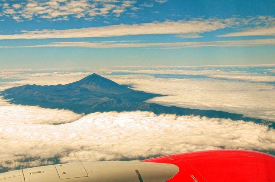 Tenerife: Teide and Las Cañadas Half-Day Tour - From the south of Tenerife to Teide National Park: the ride that does half the work