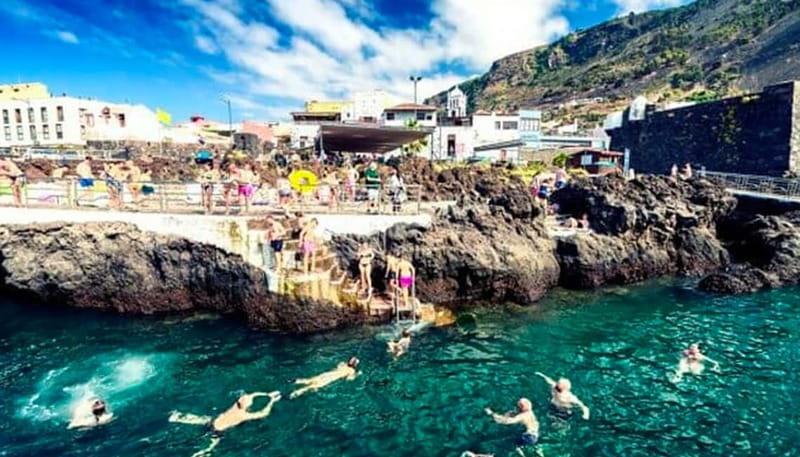 Tenerife: Teide, Icod de los Vinos & Garachico Full Day Tour - Icod de los Vinos: Visiting the Dragon Tree and Slowing Down
