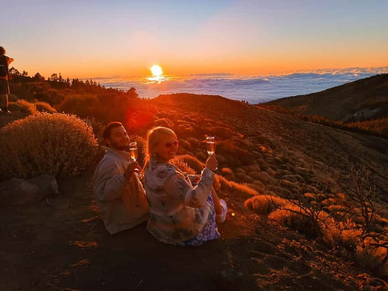 Tenerife: Teide, Masca, Garachico, and Sunset Exclusive Tour - Getting started: Puerto de la Cruz meet-up and the early stretch