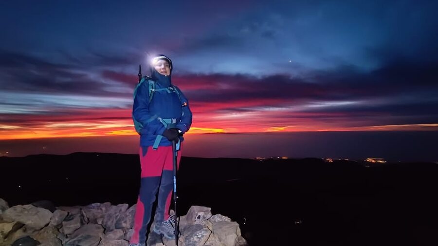 Tenerife: Teide Night Hike to Watch Sunrise and Shadow - Guides and group size: what “small” really means