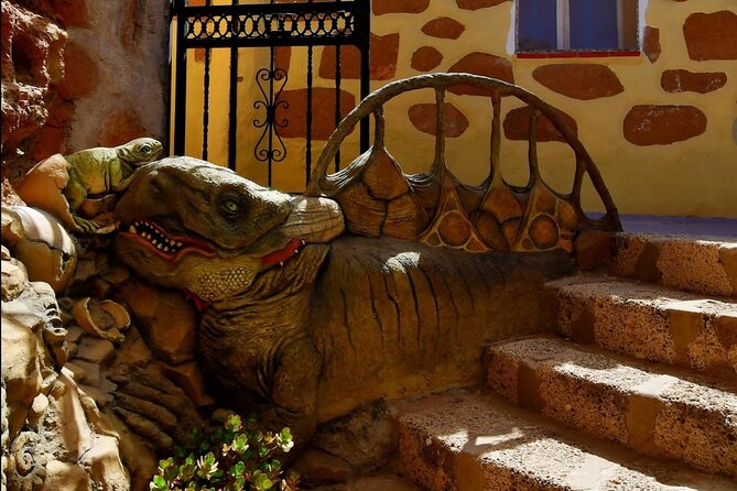 Travel in Time at El Pasaje Secreto - Walking into El Pasaje Secreto’s time machine